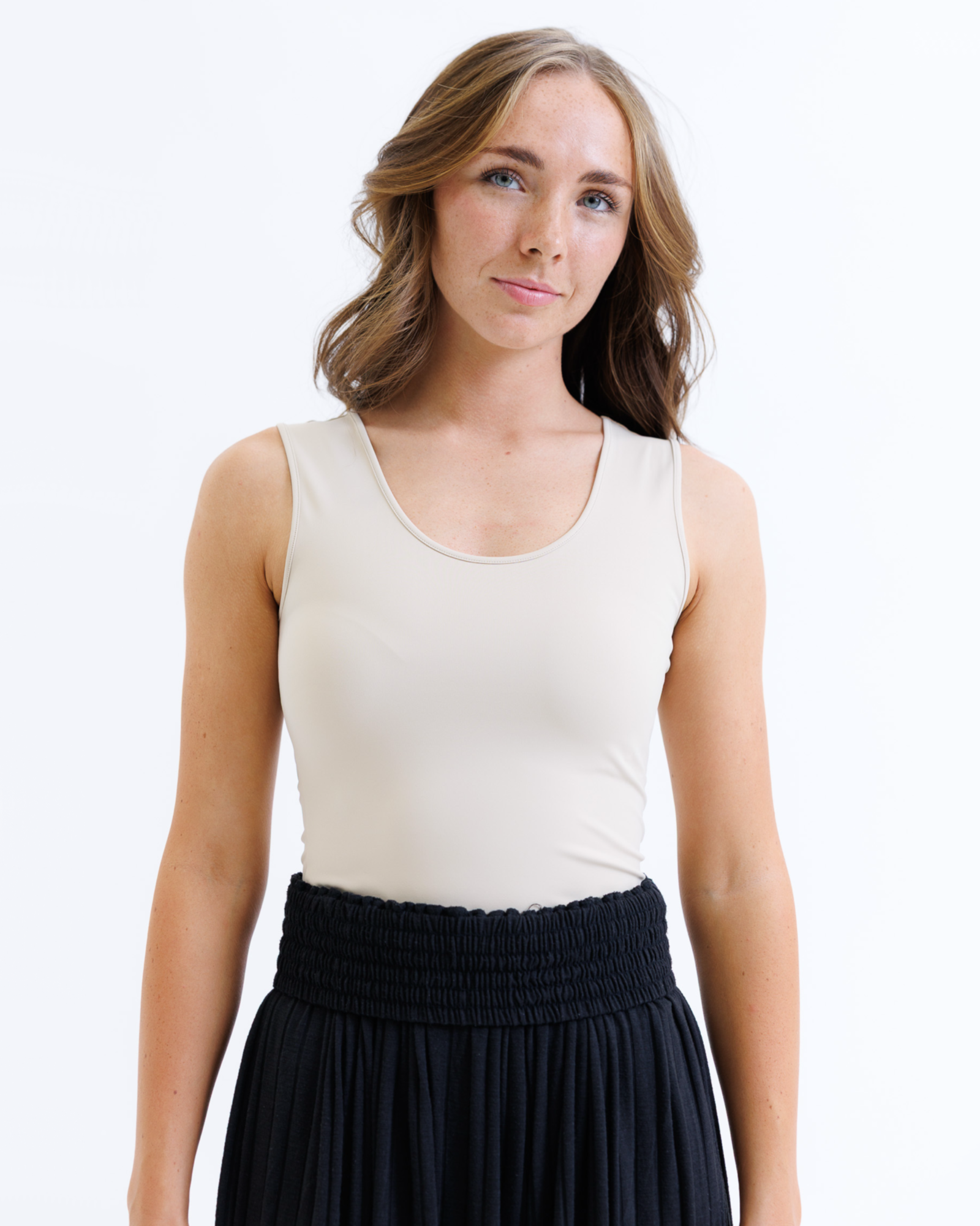 Jessi - Contour Tank