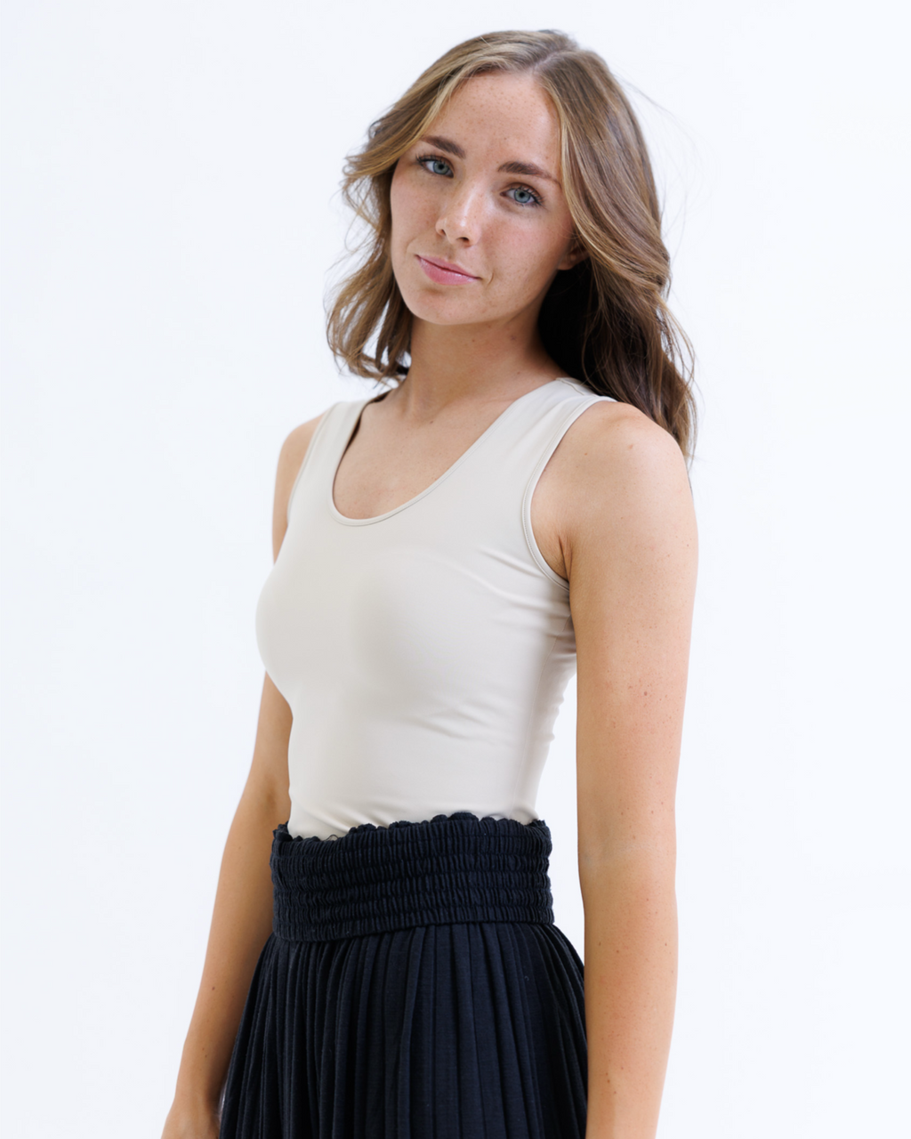 Jessi - Contour Tank